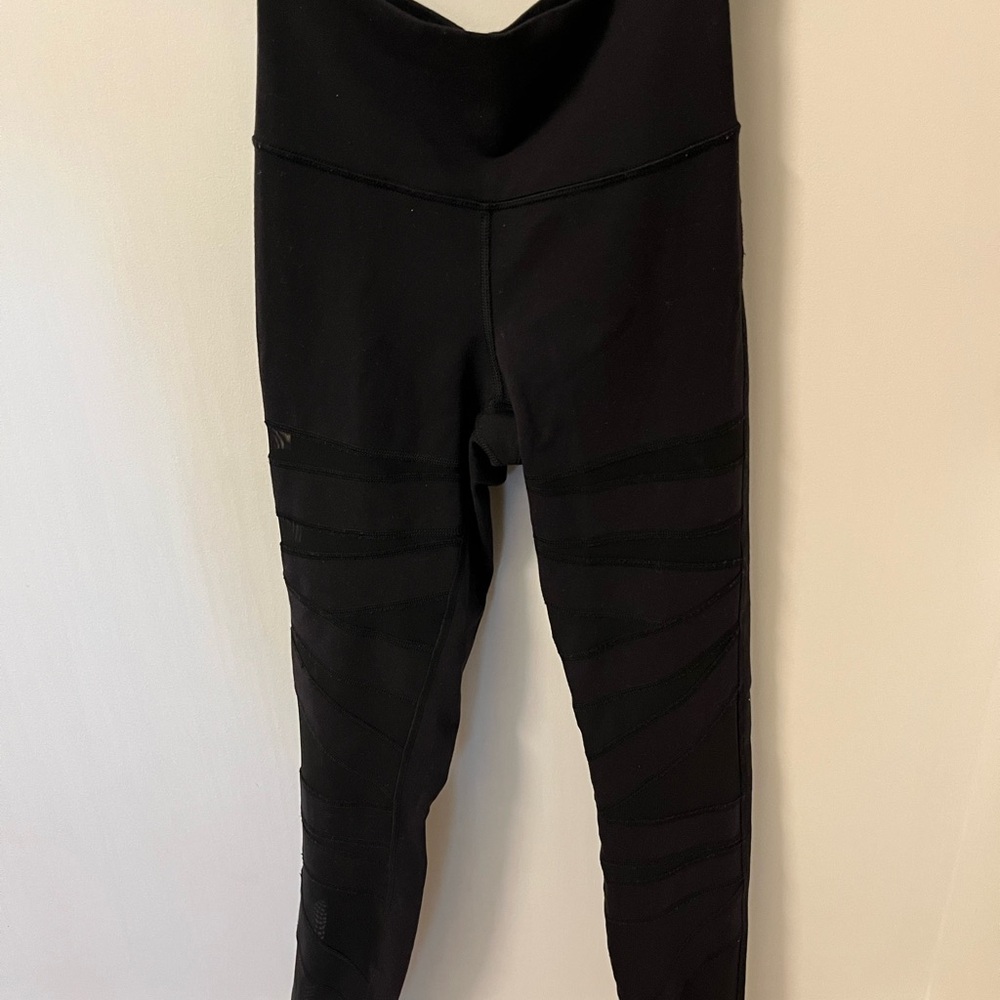 Lululemon Athletica Criss Cross Black Leggings